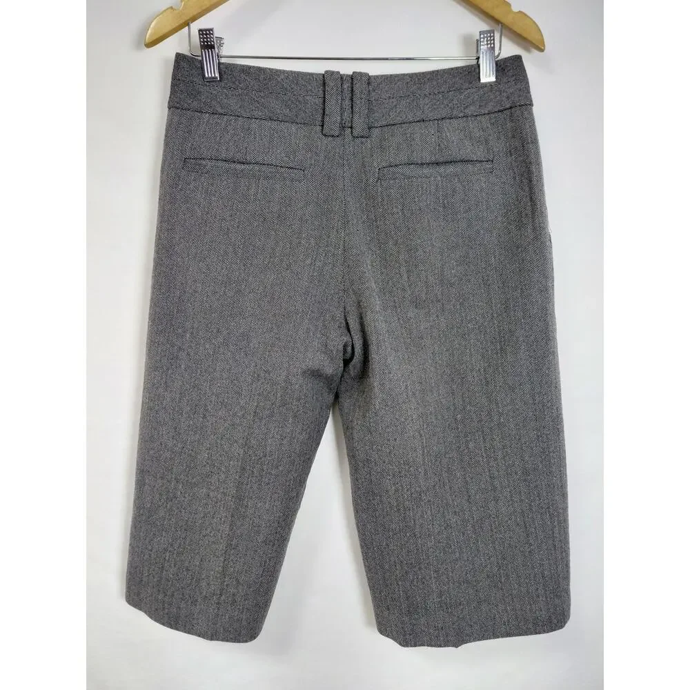 Banana Republic Martin 100% Wool Gray Pleated Bermuda Shorts Women Size 4